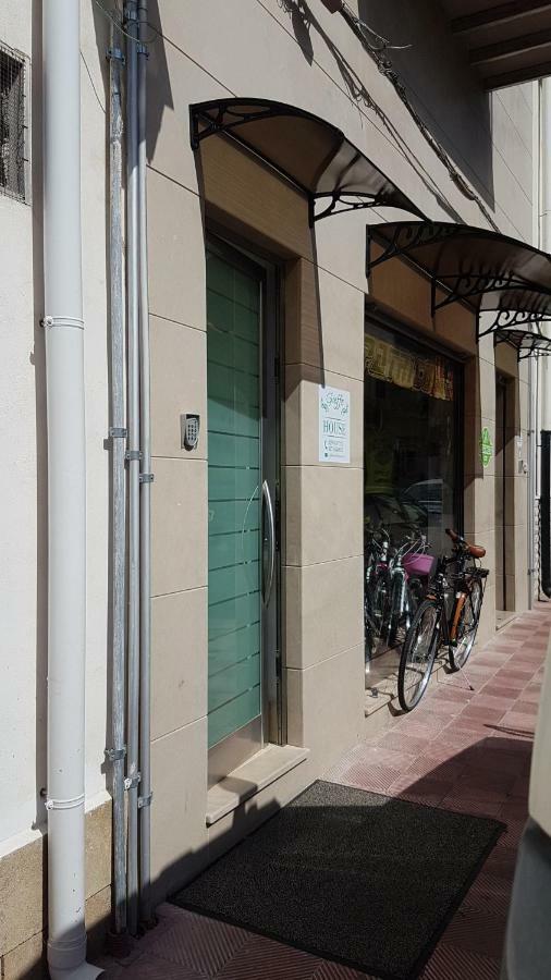 泰拉西尼 Gieffehouse酒店 外观 照片